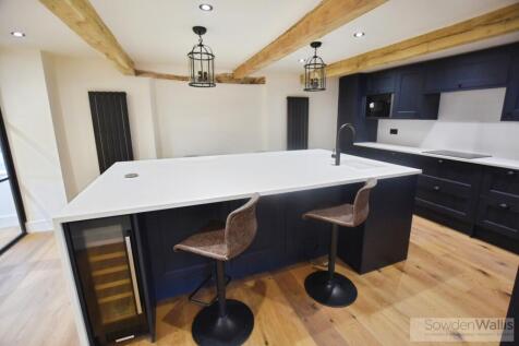 Kitchen breakfast room