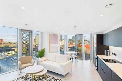 Vista River Gardens, 1 Trinity Way, Manchester, M3 photo 2