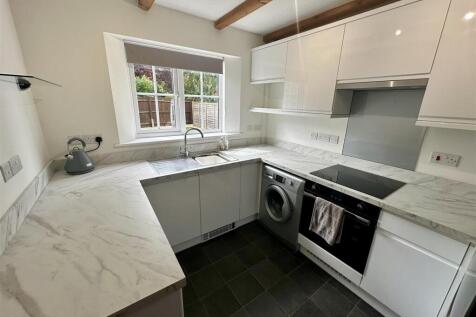 Kitchen 1 of 4