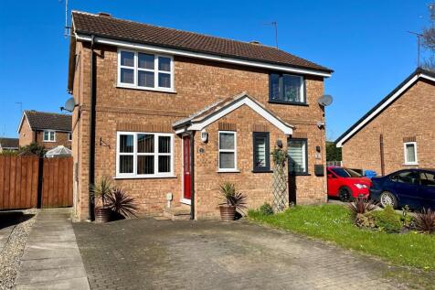 2 bedroom Semi Detached for sale
