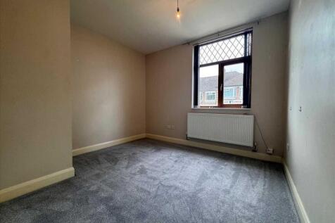 Essex House, 1 Harold Court Road,, ROMFORD photo 3