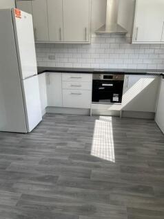 Kitchen 3.jpg