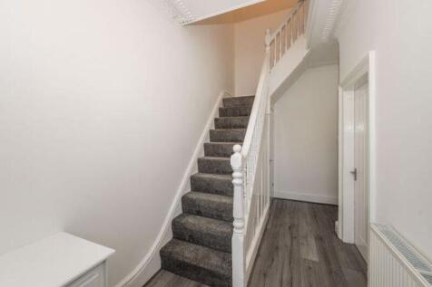 four bedroom Student house - Claremont Road, L15- Student Property 27/28 photo 4