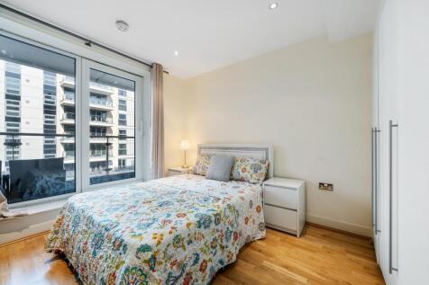 Flat 30, Marina Point SW6 2GX-LowRes-4.jpg