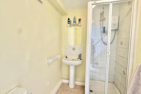 Annex Shower Room
