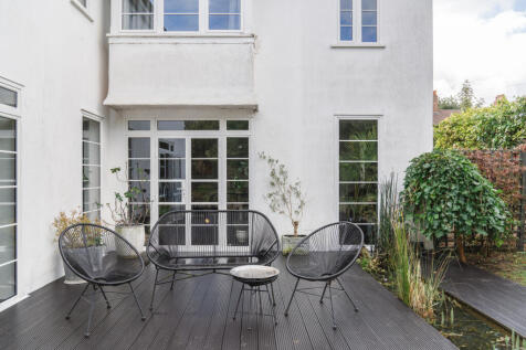 310989 - 84CranmoreLane_HighRes-64.jpg