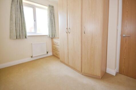 Fallowfield Drive, Shawclough photo 3