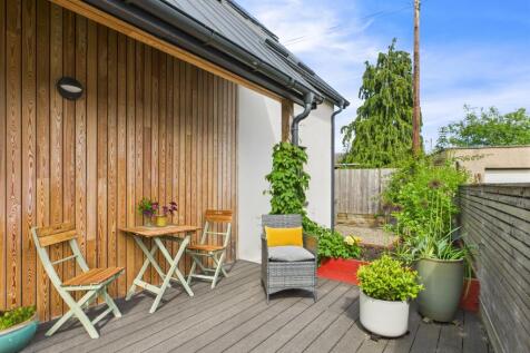 CAM03481G0-PR0103-STILL010