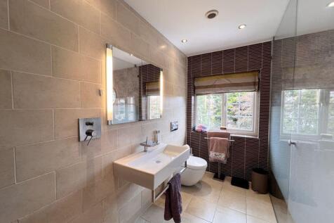 Master Ensuite