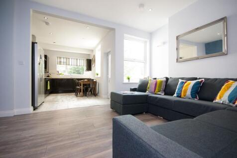 6-bed house on Rolleston Drive, Nottingham, NG7, £3,885/mo