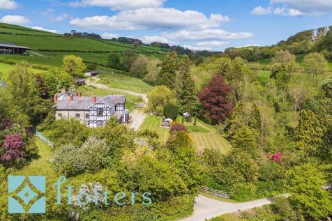 HOLT - Treburvaugh House, Knighton-76.jpg