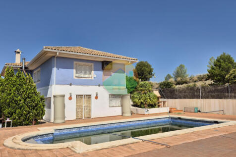 4 Bedroom Detached For Sale-CALA05-1