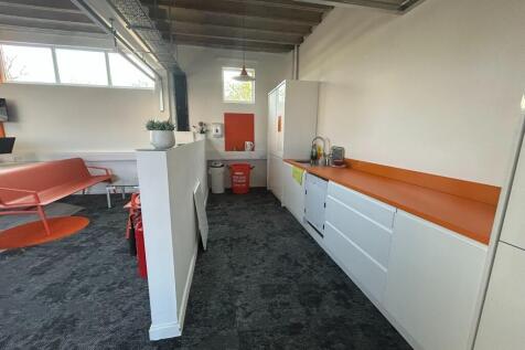 Office to rent Image 6