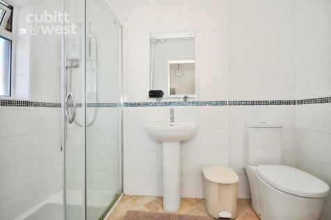 Amberley Drive, Hove, BN3 photo 5