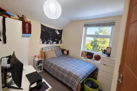Bedroom 3.jpg