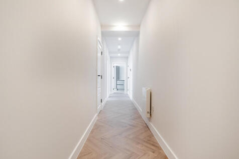 1365766-5-68e79d3...