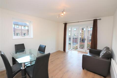 Barnfield Place.jpg