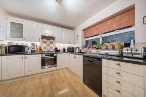 1388050-6-693b31ed43853-ARW