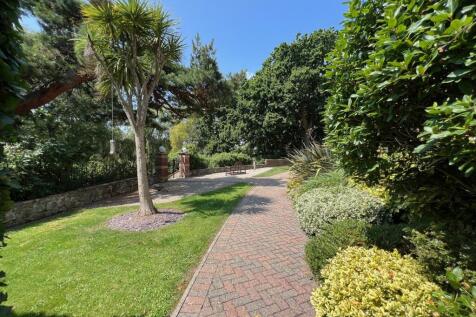 Garden Bailey 4
