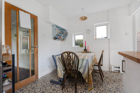 Kitchen/Dining