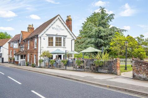 Chobham High Street