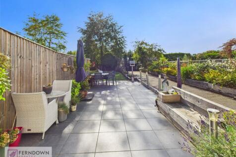 Paved Seating Area 1