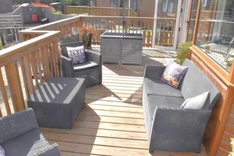 WRAP AROUND DECKING