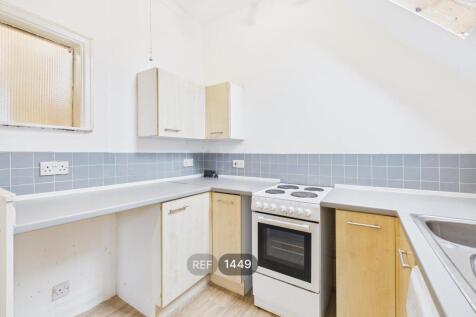 Kitchen &amp; Living area