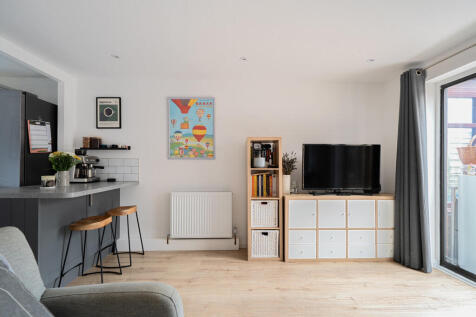 1346682-7-68b7177...