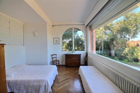 Bedroom Wooden floor