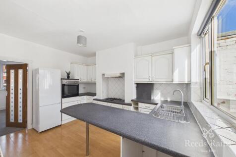 Westfields, Castleford, West Yorkshire, WF10 photo 4