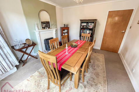 Dining room - 15 Trafalgar Square.SEhpX