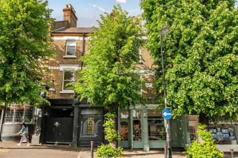 1298589-3-682f5b8...