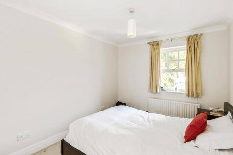 e4, Ashworth Court,