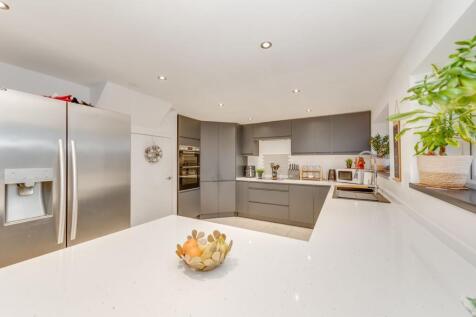 KITCHEN, DINER AND LIVING ROOM