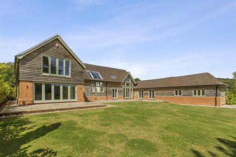 Cotton-Barn-Holmbury-St-Mary-RH5-6NB-17.jpg