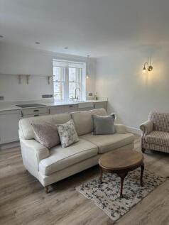 Living Room/Kitchen