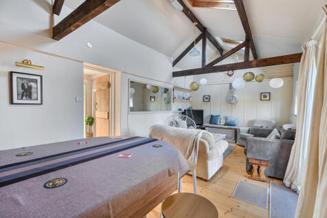 1383937-8-691f3b5...