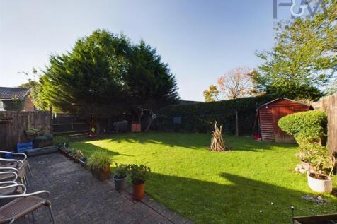 CAM02804G0-PR0208-STILL015.jpg