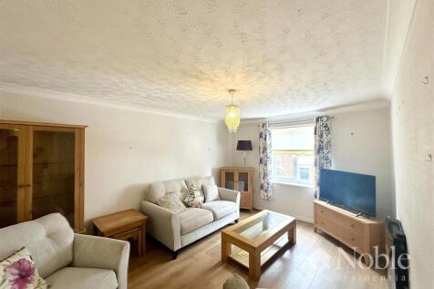 Eastfield Road, Brentwood photo 2