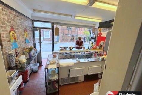 Ground floor looking at frontage ii.jpg