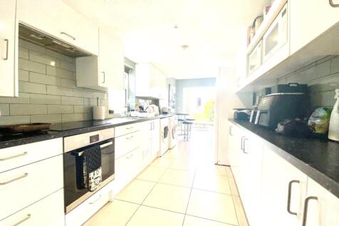 Cordwallis Road, Maidenhead, Berkshire, SL6 photo 2