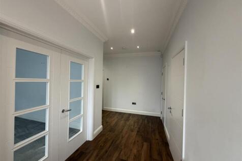 Hallway.jpeg
