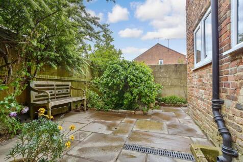 Patio / Decking