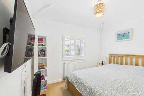 CAM02909G0-PR0424-STILL003