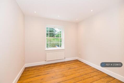 Bedroom 4 / Study (Upper Ground Floor)