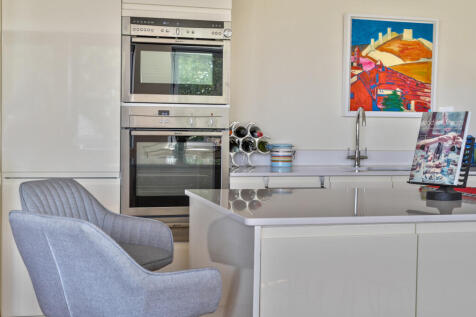 1306847-17-68513f...