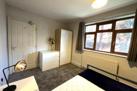 Room 3, Beckett Road, DN2 photo 4