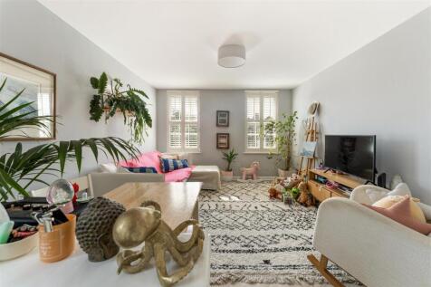 Pickering Close, E9