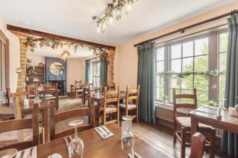 E-419054 - Plough Inn, Shutlanger, Towcester NN12 7RU photo 5